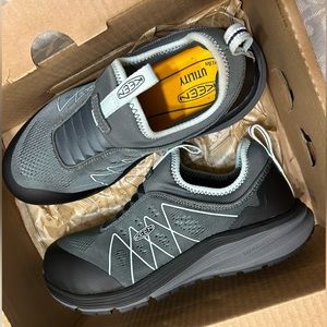 NWT Women’s Vista Energy Shift Carbon-Fiber Toe Work Boots/Sneakers